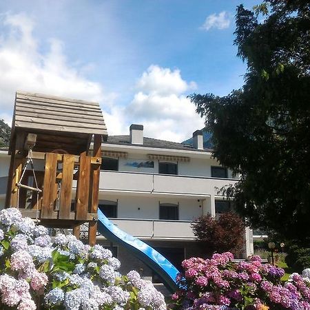 Affittacamere Valchiavenna - Foresteria Lombarda Con Parcheggio Privato Sul Posto! Apprezzata Gestione Familiare Dal 2012, Qualita-Prezzo Top! "Guest-House With Private Parking On Site! Appreciated Family Management Since 2012, Quality-Price Top!" Bagian luar foto