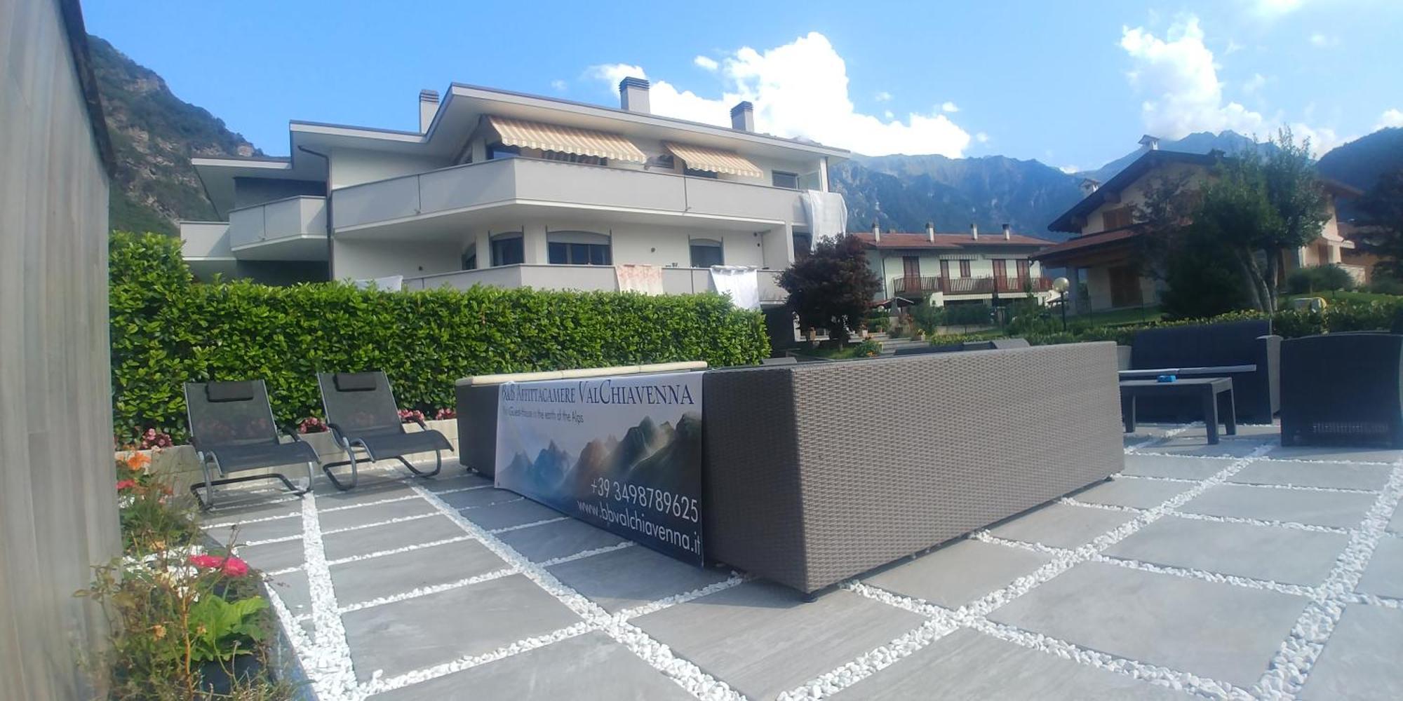 Affittacamere Valchiavenna - Foresteria Lombarda Con Parcheggio Privato Sul Posto! Apprezzata Gestione Familiare Dal 2012, Qualita-Prezzo Top! "Guest-House With Private Parking On Site! Appreciated Family Management Since 2012, Quality-Price Top!" Bagian luar foto