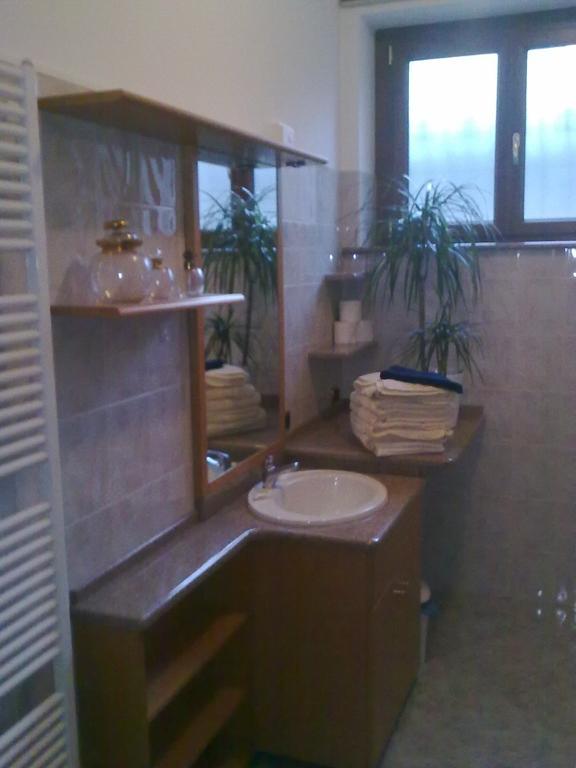 Affittacamere Valchiavenna - Foresteria Lombarda Con Parcheggio Privato Sul Posto! Apprezzata Gestione Familiare Dal 2012, Qualita-Prezzo Top! "Guest-House With Private Parking On Site! Appreciated Family Management Since 2012, Quality-Price Top!" Ruang foto