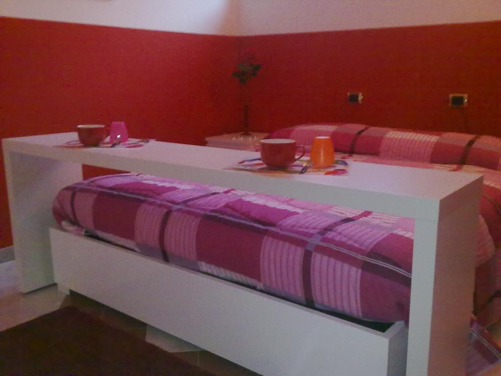 Affittacamere Valchiavenna - Foresteria Lombarda Con Parcheggio Privato Sul Posto! Apprezzata Gestione Familiare Dal 2012, Qualita-Prezzo Top! "Guest-House With Private Parking On Site! Appreciated Family Management Since 2012, Quality-Price Top!" Ruang foto