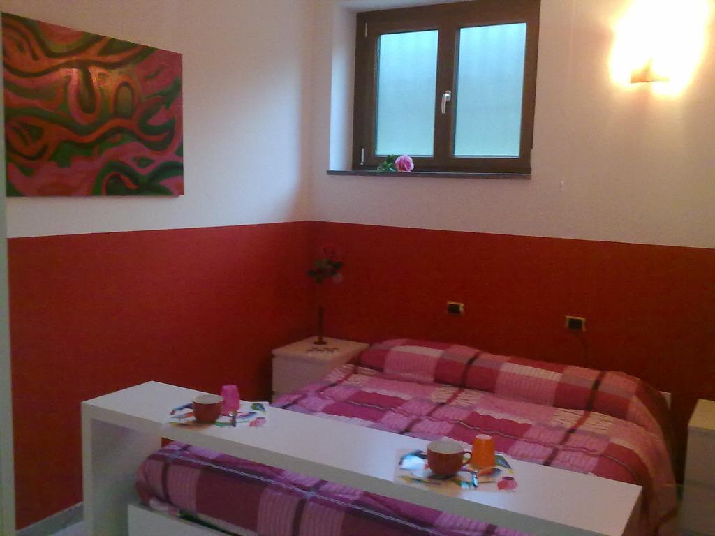 Affittacamere Valchiavenna - Foresteria Lombarda Con Parcheggio Privato Sul Posto! Apprezzata Gestione Familiare Dal 2012, Qualita-Prezzo Top! "Guest-House With Private Parking On Site! Appreciated Family Management Since 2012, Quality-Price Top!" Ruang foto