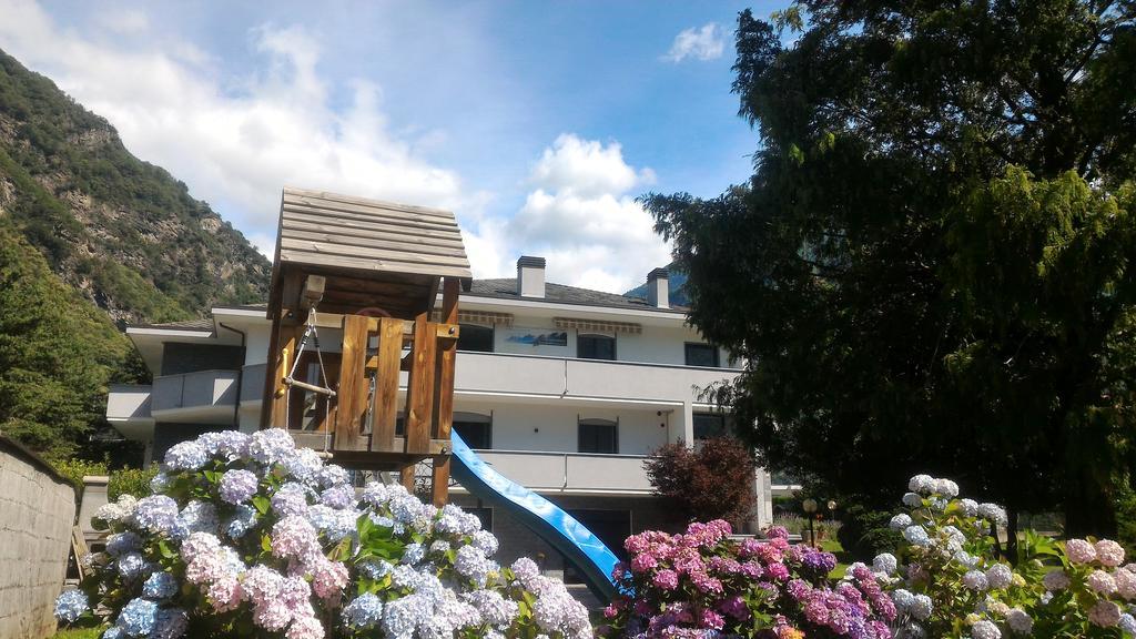Affittacamere Valchiavenna - Foresteria Lombarda Con Parcheggio Privato Sul Posto! Apprezzata Gestione Familiare Dal 2012, Qualita-Prezzo Top! "Guest-House With Private Parking On Site! Appreciated Family Management Since 2012, Quality-Price Top!" Bagian luar foto
