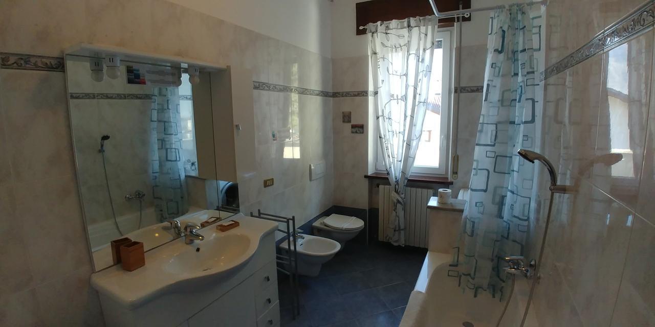 Affittacamere Valchiavenna - Foresteria Lombarda Con Parcheggio Privato Sul Posto! Apprezzata Gestione Familiare Dal 2012, Qualita-Prezzo Top! "Guest-House With Private Parking On Site! Appreciated Family Management Since 2012, Quality-Price Top!" Bagian luar foto