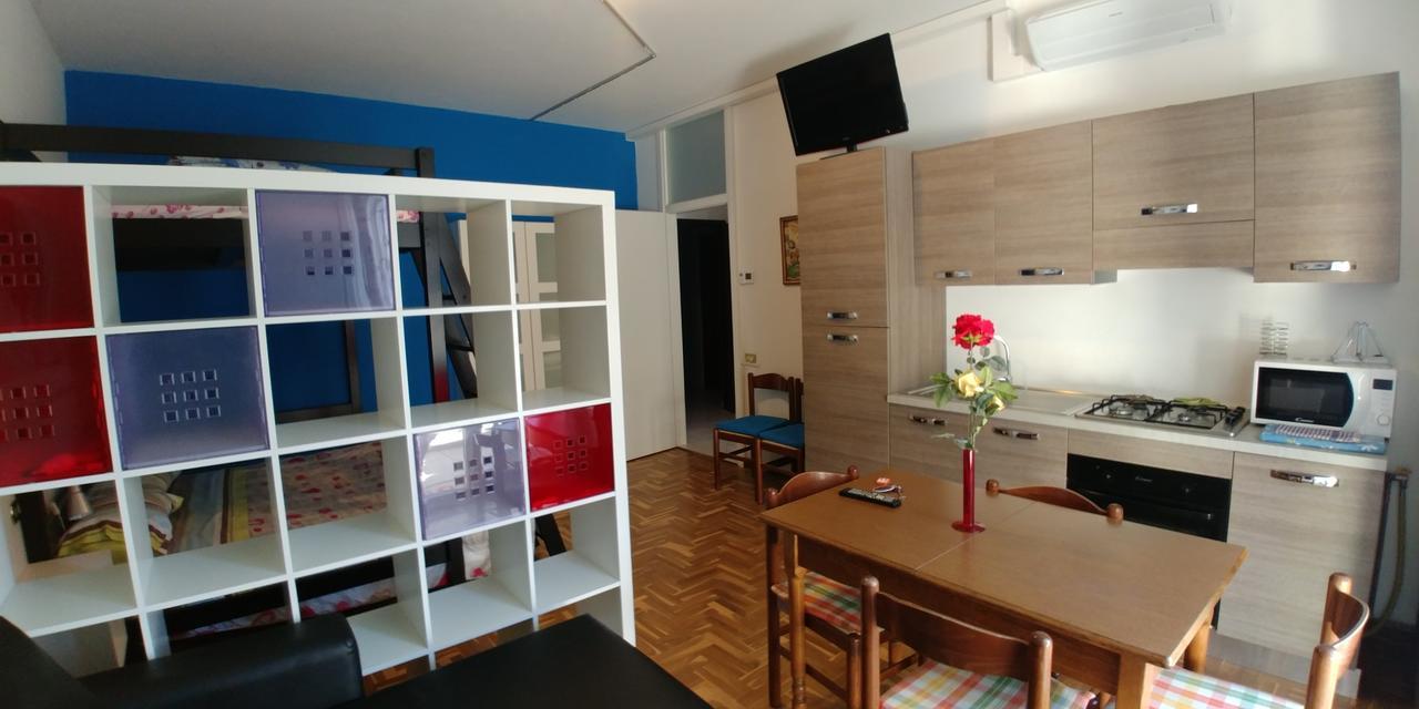 Affittacamere Valchiavenna - Foresteria Lombarda Con Parcheggio Privato Sul Posto! Apprezzata Gestione Familiare Dal 2012, Qualita-Prezzo Top! "Guest-House With Private Parking On Site! Appreciated Family Management Since 2012, Quality-Price Top!" Bagian luar foto