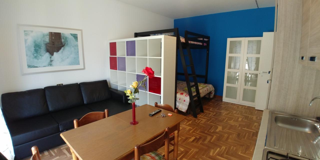 Affittacamere Valchiavenna - Foresteria Lombarda Con Parcheggio Privato Sul Posto! Apprezzata Gestione Familiare Dal 2012, Qualita-Prezzo Top! "Guest-House With Private Parking On Site! Appreciated Family Management Since 2012, Quality-Price Top!" Bagian luar foto