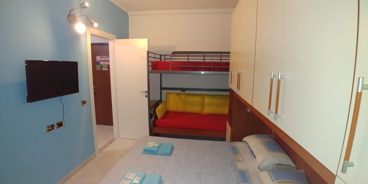 Affittacamere Valchiavenna - Foresteria Lombarda Con Parcheggio Privato Sul Posto! Apprezzata Gestione Familiare Dal 2012, Qualita-Prezzo Top! "Guest-House With Private Parking On Site! Appreciated Family Management Since 2012, Quality-Price Top!" Bagian luar foto