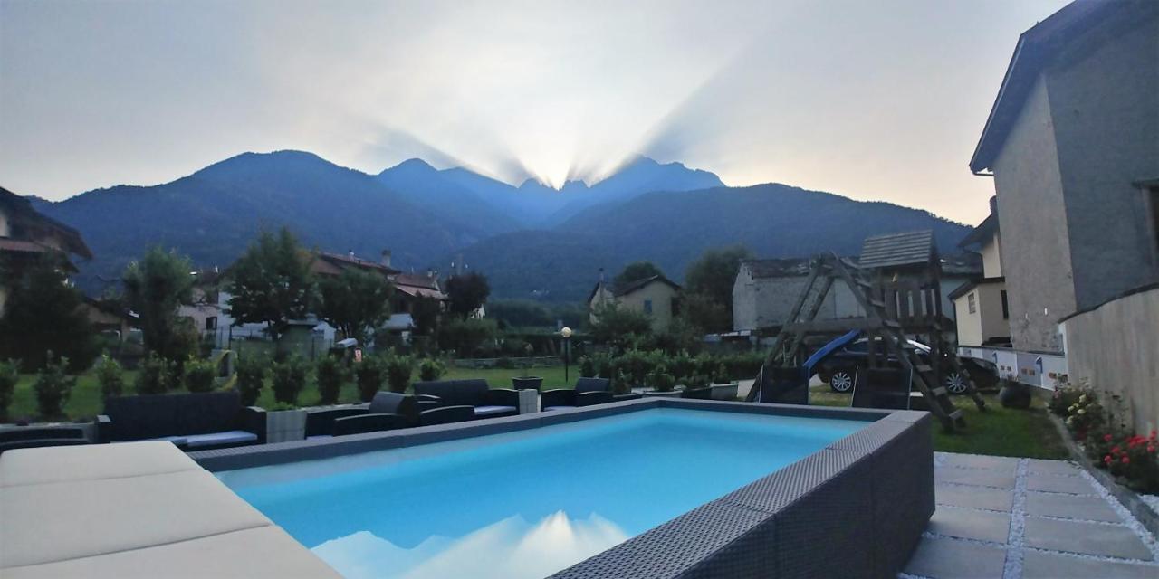 Affittacamere Valchiavenna - Foresteria Lombarda Con Parcheggio Privato Sul Posto! Apprezzata Gestione Familiare Dal 2012, Qualita-Prezzo Top! "Guest-House With Private Parking On Site! Appreciated Family Management Since 2012, Quality-Price Top!" Bagian luar foto