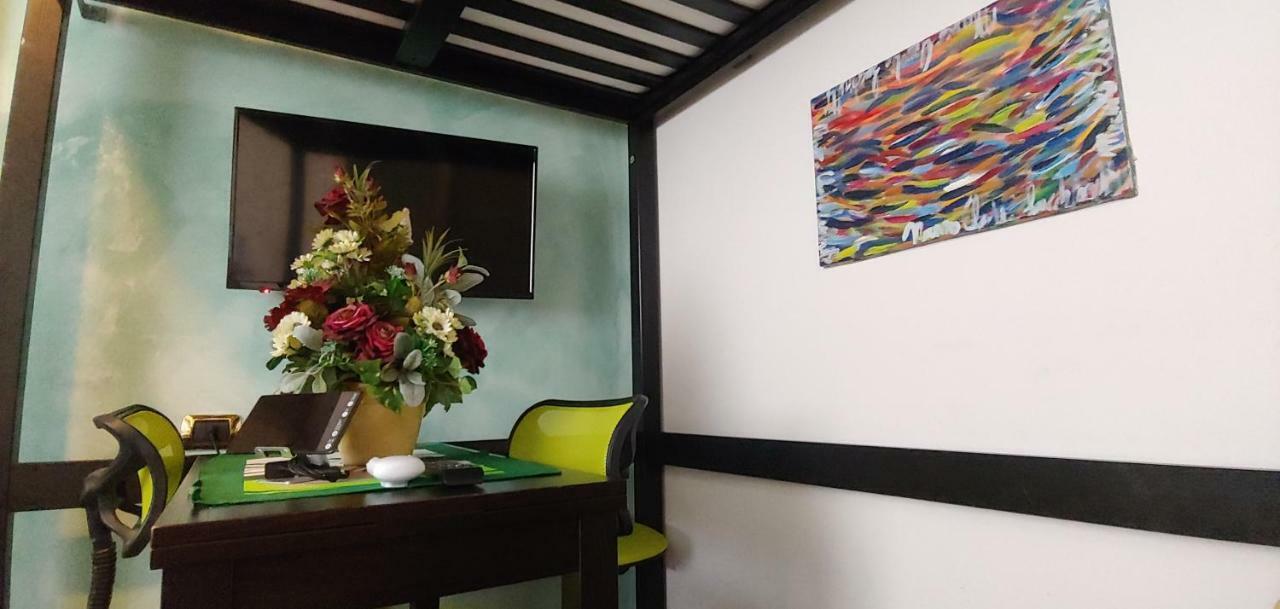 Affittacamere Valchiavenna - Foresteria Lombarda Con Parcheggio Privato Sul Posto! Apprezzata Gestione Familiare Dal 2012, Qualita-Prezzo Top! "Guest-House With Private Parking On Site! Appreciated Family Management Since 2012, Quality-Price Top!" Bagian luar foto