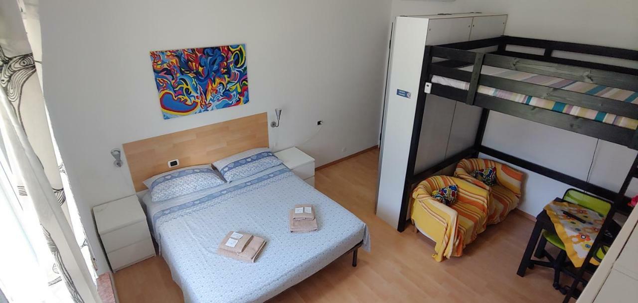 Affittacamere Valchiavenna - Foresteria Lombarda Con Parcheggio Privato Sul Posto! Apprezzata Gestione Familiare Dal 2012, Qualita-Prezzo Top! "Guest-House With Private Parking On Site! Appreciated Family Management Since 2012, Quality-Price Top!" Bagian luar foto
