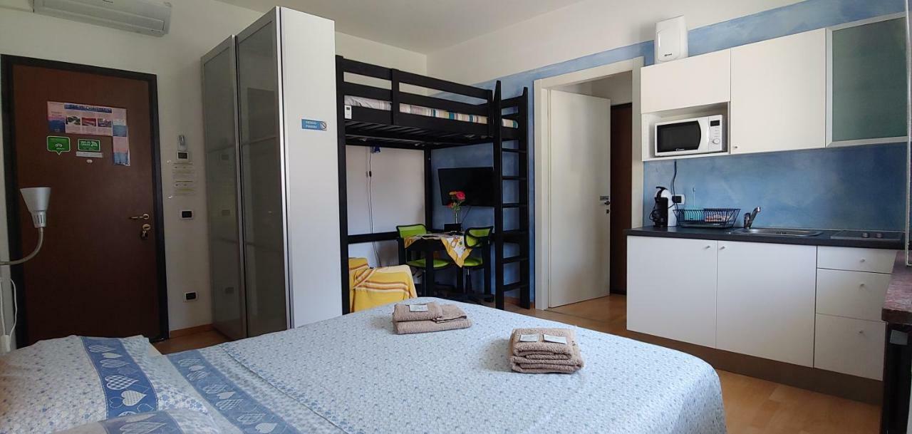 Affittacamere Valchiavenna - Foresteria Lombarda Con Parcheggio Privato Sul Posto! Apprezzata Gestione Familiare Dal 2012, Qualita-Prezzo Top! "Guest-House With Private Parking On Site! Appreciated Family Management Since 2012, Quality-Price Top!" Bagian luar foto