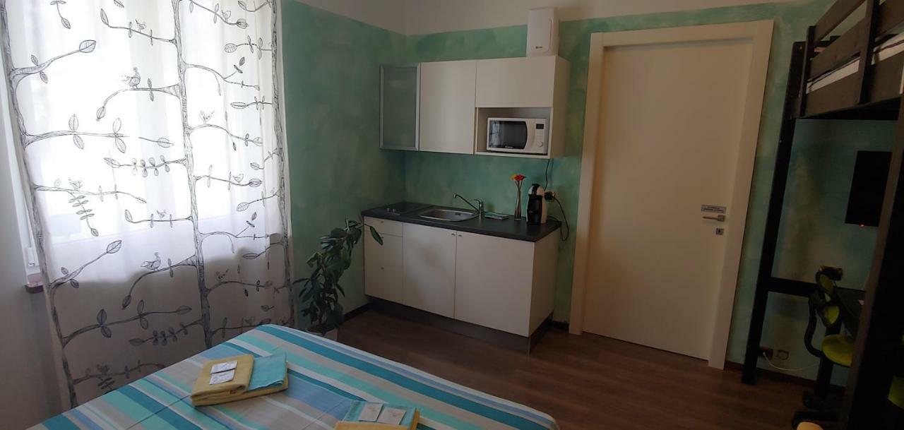 Affittacamere Valchiavenna - Foresteria Lombarda Con Parcheggio Privato Sul Posto! Apprezzata Gestione Familiare Dal 2012, Qualita-Prezzo Top! "Guest-House With Private Parking On Site! Appreciated Family Management Since 2012, Quality-Price Top!" Bagian luar foto